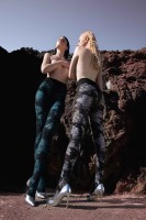 Trasparenze - Opaque tights with romantic black and white rose design Trasparenze - Opaque tights with romantic black and white rose design