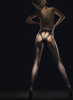 Fiore - 20 Denier Sheer Tights with Sensuous Heart Pattern
