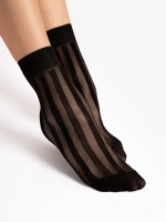 Fiore - 20 Denier Ankle Socks with Vertical Stripes